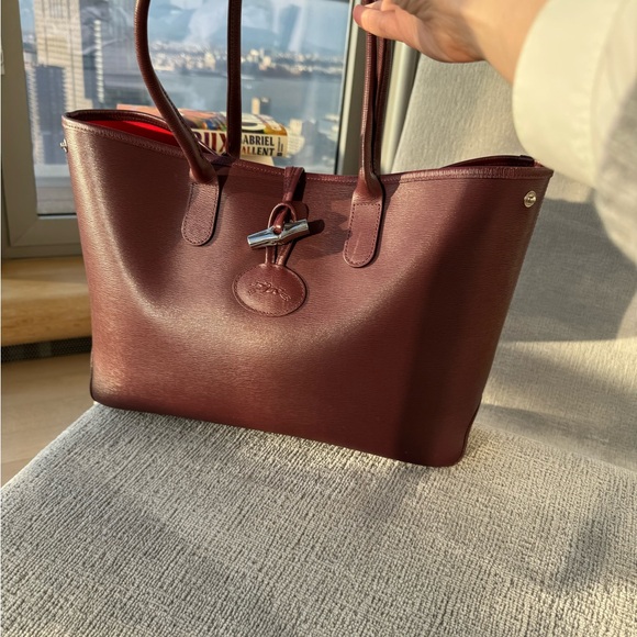 Longchamp Roseau Elegant Burgundy and Red interior Leather Tote Bag - Picture 3 of 8
